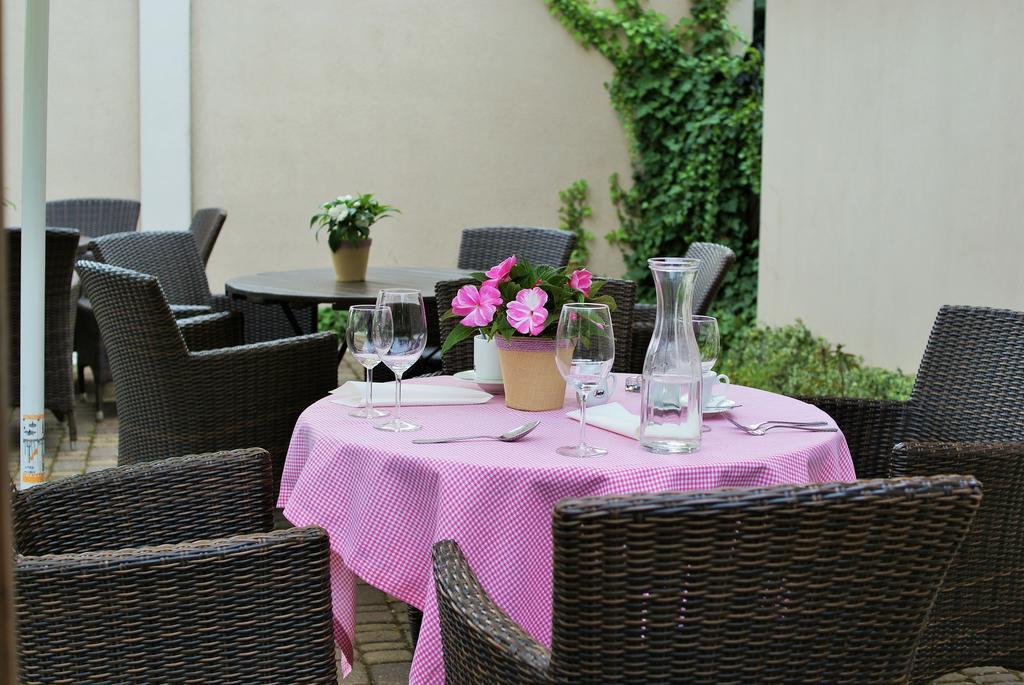 Gosciniec Sucholeski Suchy Las Exterior foto